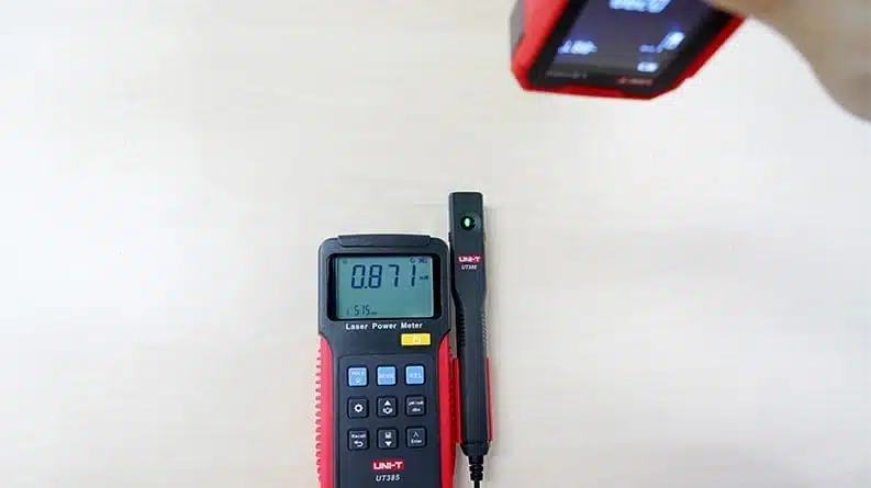 توان سنج لیزری یونی تی مدل UNI-T UT385