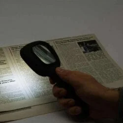 ذره بین دستی مدل TH-600558 عصرتولز