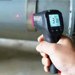 دماسنج لیزری یونی تی مدل UNI-T UT-306S