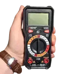 را شرح دهید. اگر تصویر کاملا تزئینی است، این را خالی رها نمایید.