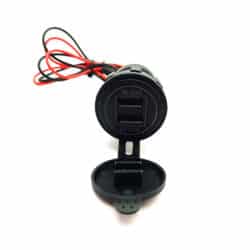 شارژر روپنلی خودرو با دوخروجی مدل USB 2.1A