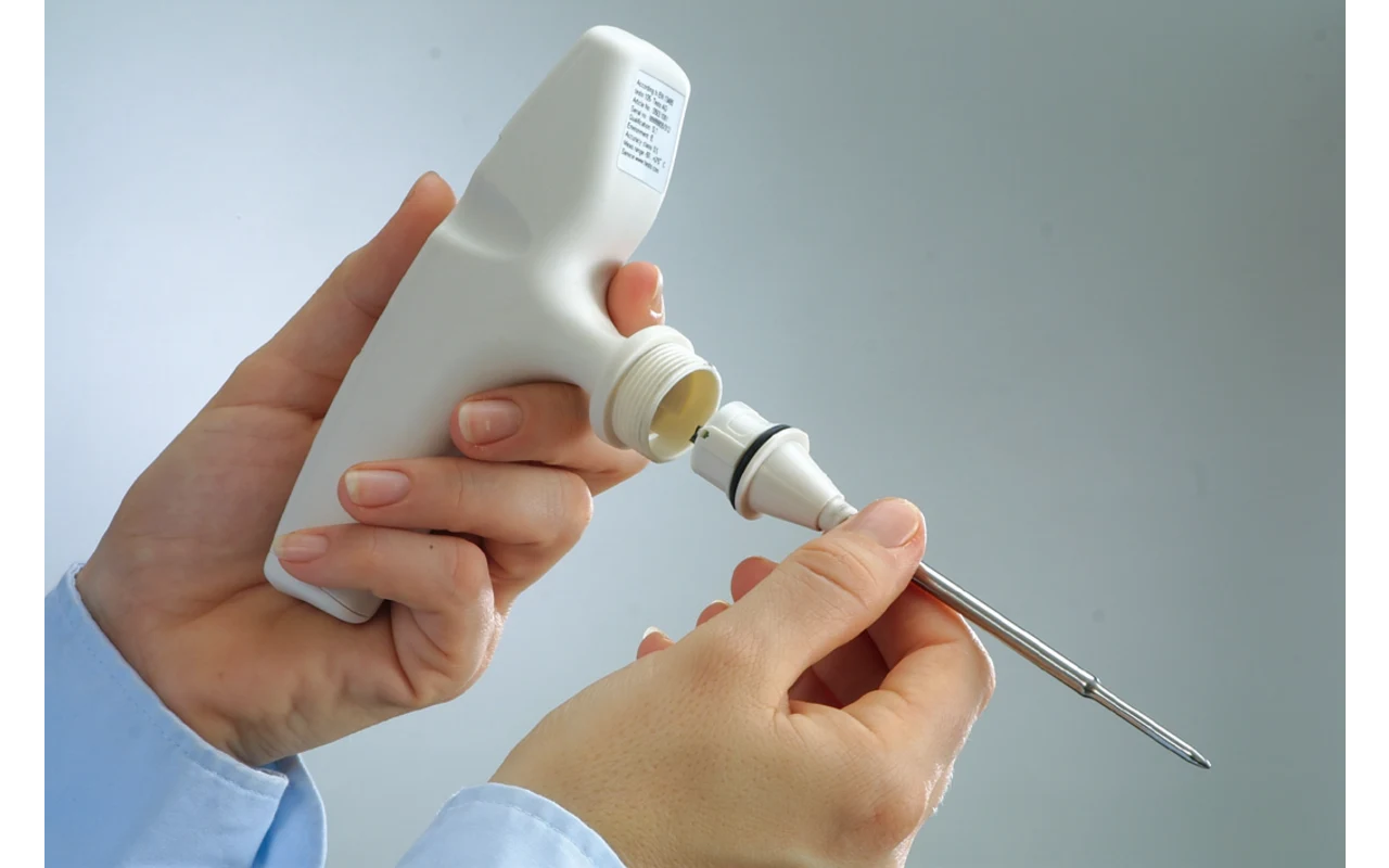 دماسنج نفوذی تستو مدل testo 105 1 دماسنج نفوذی تستو مدل testo 105